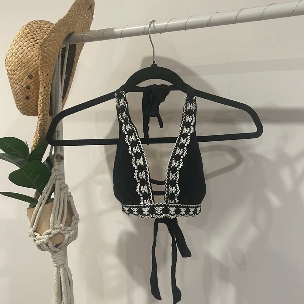 Women’s Black Bikini Top Medium